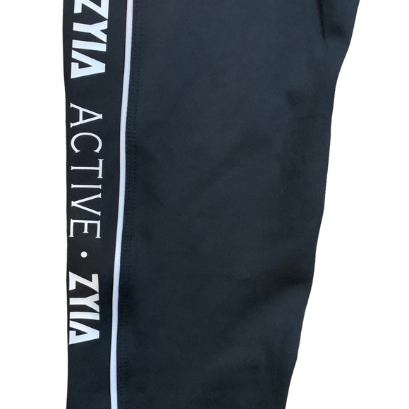 Zyia black logo stripe light n tight hi rise 7/8 24” legging NWT - Picture 5 of 7